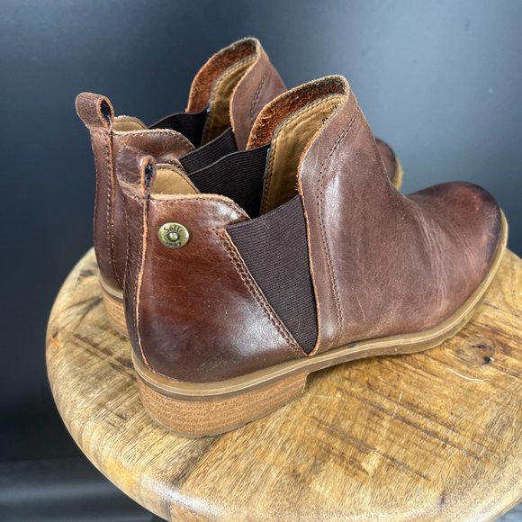Sofft Bryanne Dark Brown Leather Chelsea Boot - Picture 2 of 10